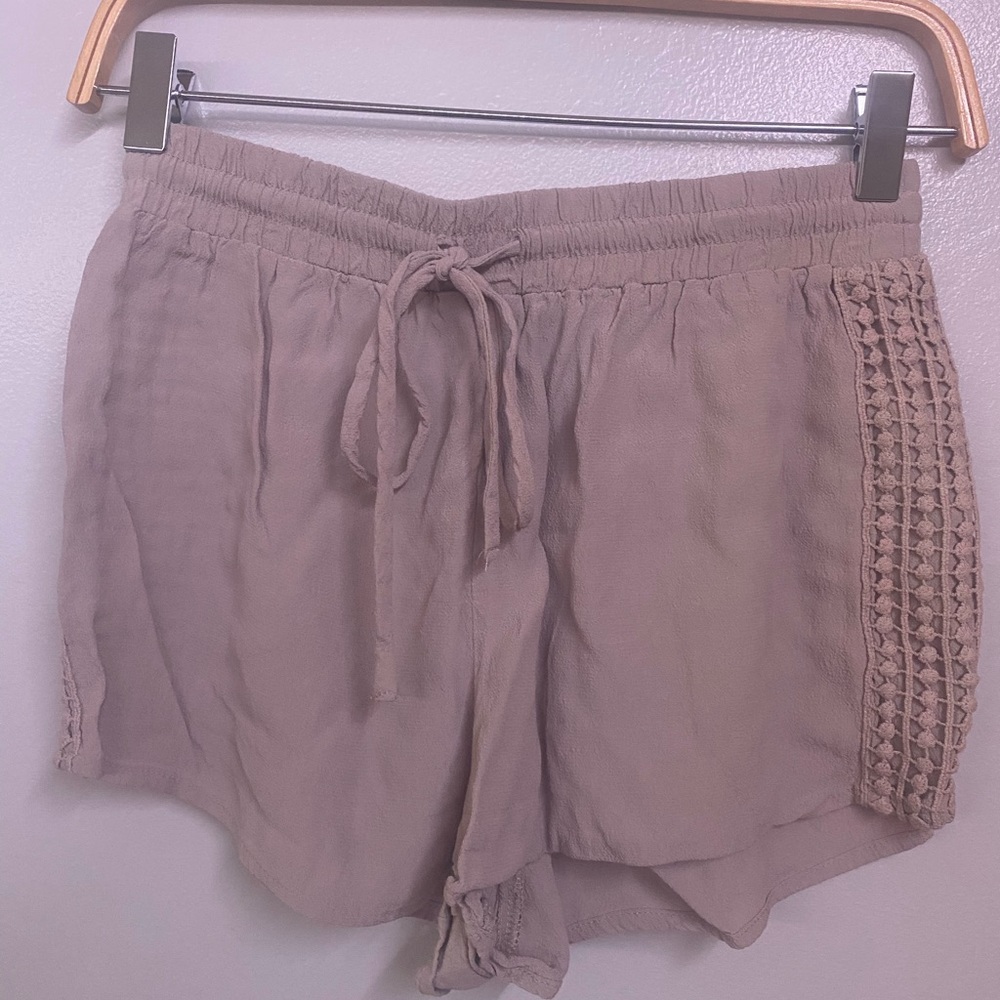 Forever 21 flowy shorts